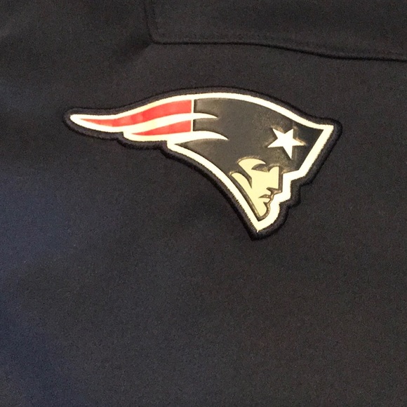 NFL New England Patriots Jacket. Size M - Picture 3 of 7